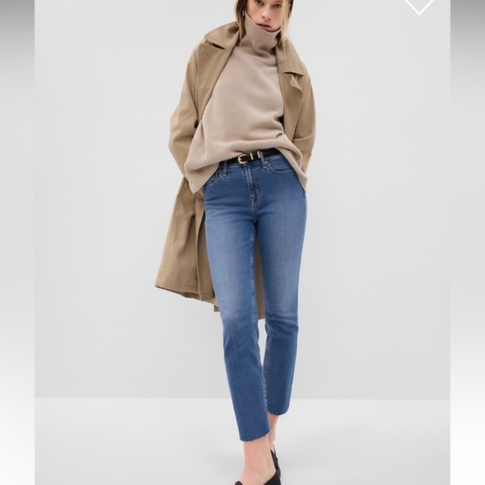 Mid Rise Vintage Slim Jeans with Washwell